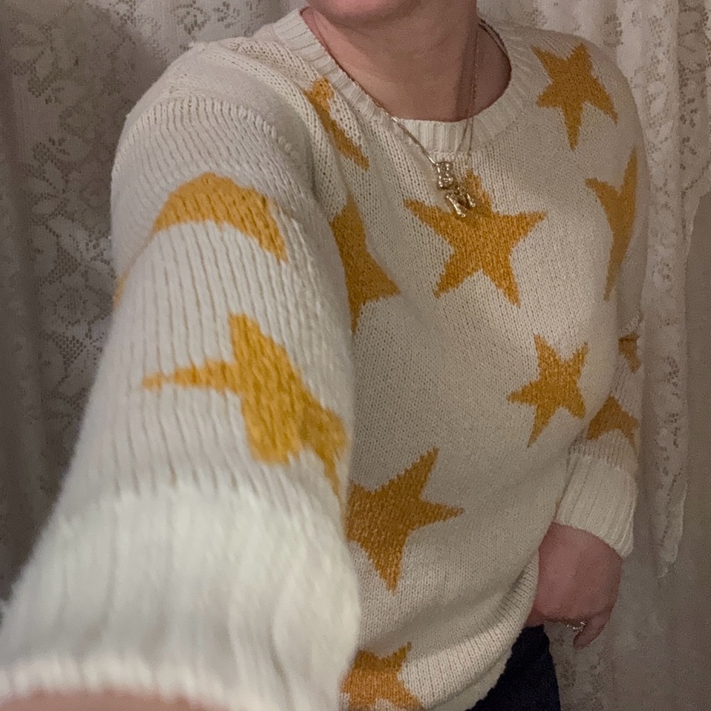 Star Sweater - Picture 6 of 11